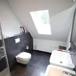 Eine Sehr Gemuetliche Dachgeschoss Apartamento *