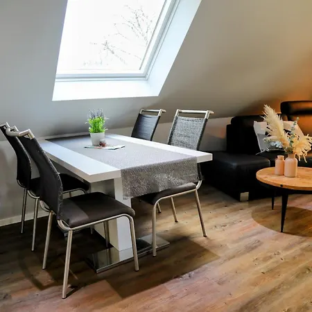 Eine Sehr Gemuetliche Dachgeschoss Ihlow (Aurich)