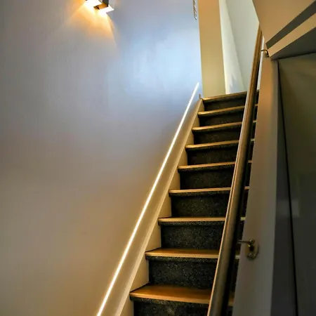 Eine Sehr Gemuetliche Dachgeschoss Apartment