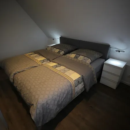 Apartment Eine Sehr Gemuetliche Dachgeschoss *