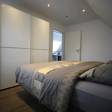 Eine Sehr Gemuetliche Dachgeschoss Ihlow (Aurich)